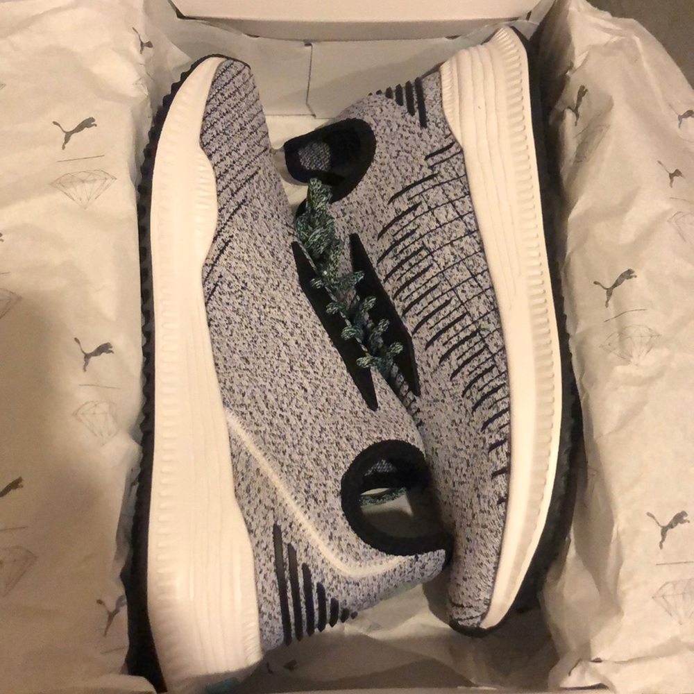 Puma Sneakers
